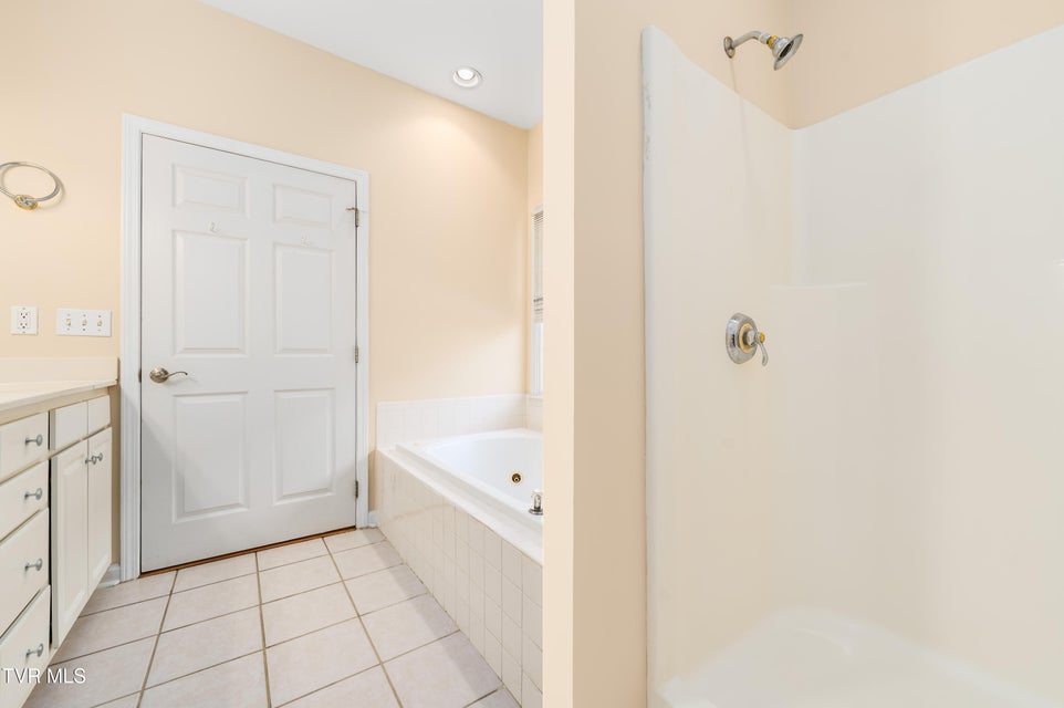 Photo #25: 101 Boulder Court