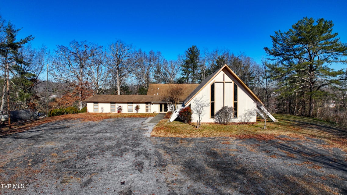 Photo #69: 607 Greenfield Place