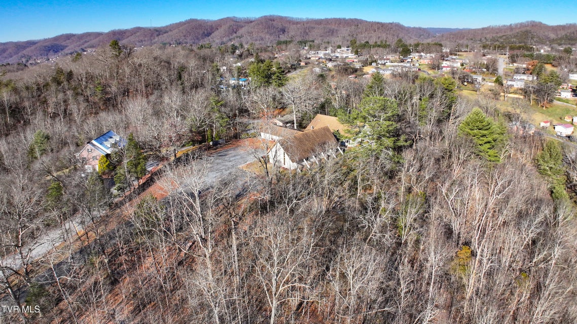 Photo #70: 607 Greenfield Place