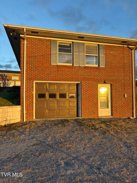 Photo #4: 158 Memorial Drive