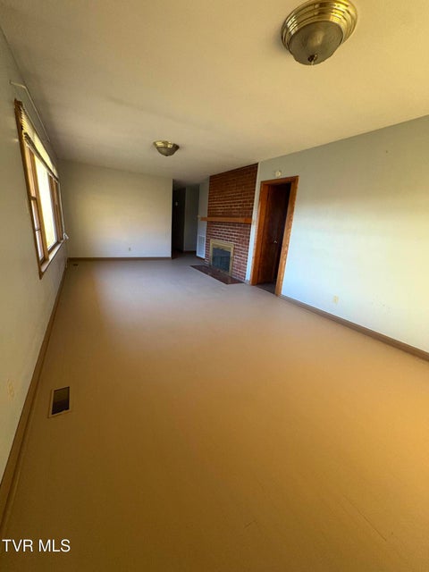 Photo #8: 158 Memorial Drive