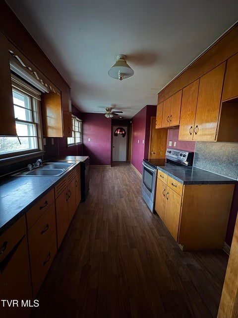 Photo #7: 158 Memorial Drive