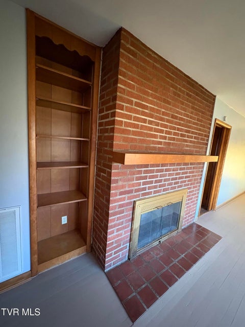 Photo #11: 158 Memorial Drive