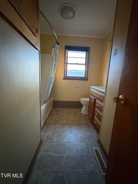 Photo #13: 158 Memorial Drive