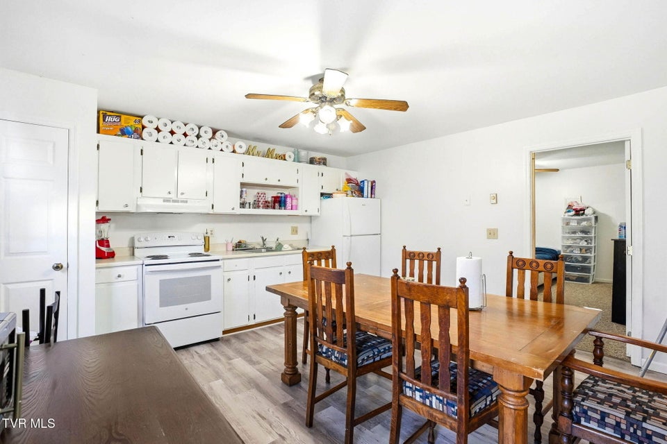 Photo #40: 8703 Highway 19E 