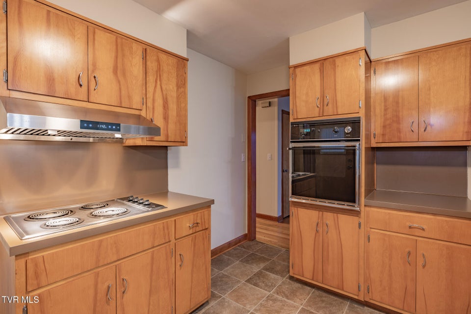 Photo #10: 532 Bays View Rd 