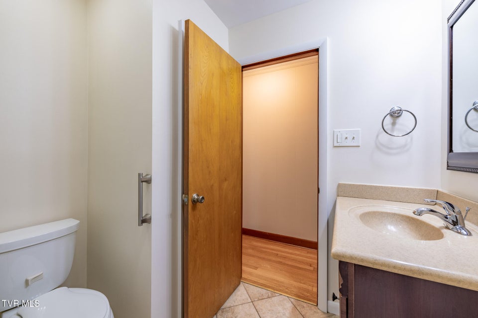 Photo #15: 532 Bays View Rd 