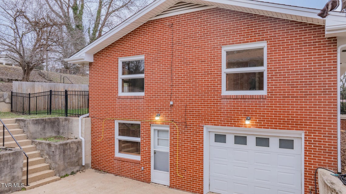 Photo #35: 532 Bays View Rd 