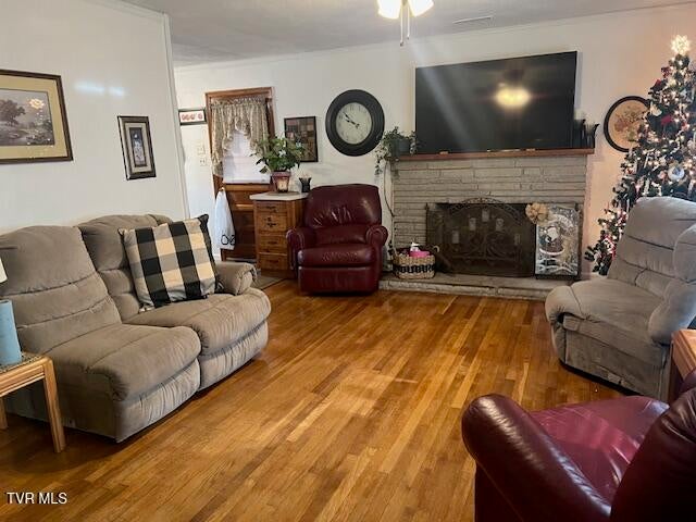 Photo #3: 8 Hemlock Street