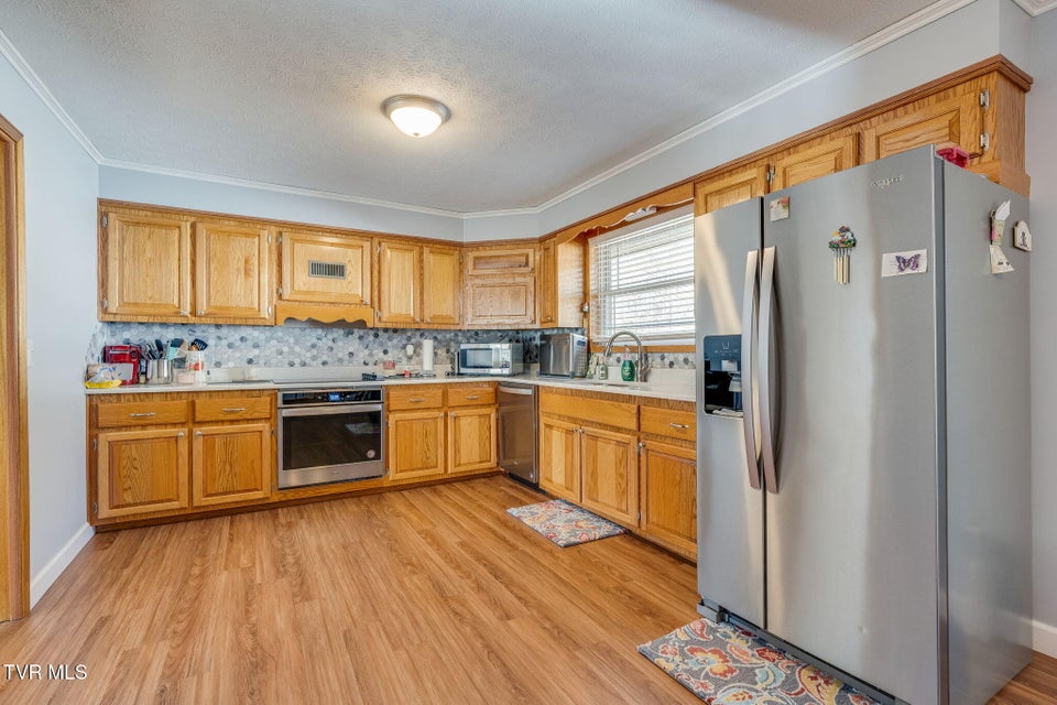 Photo #12: 186 Ridgewood Drive 