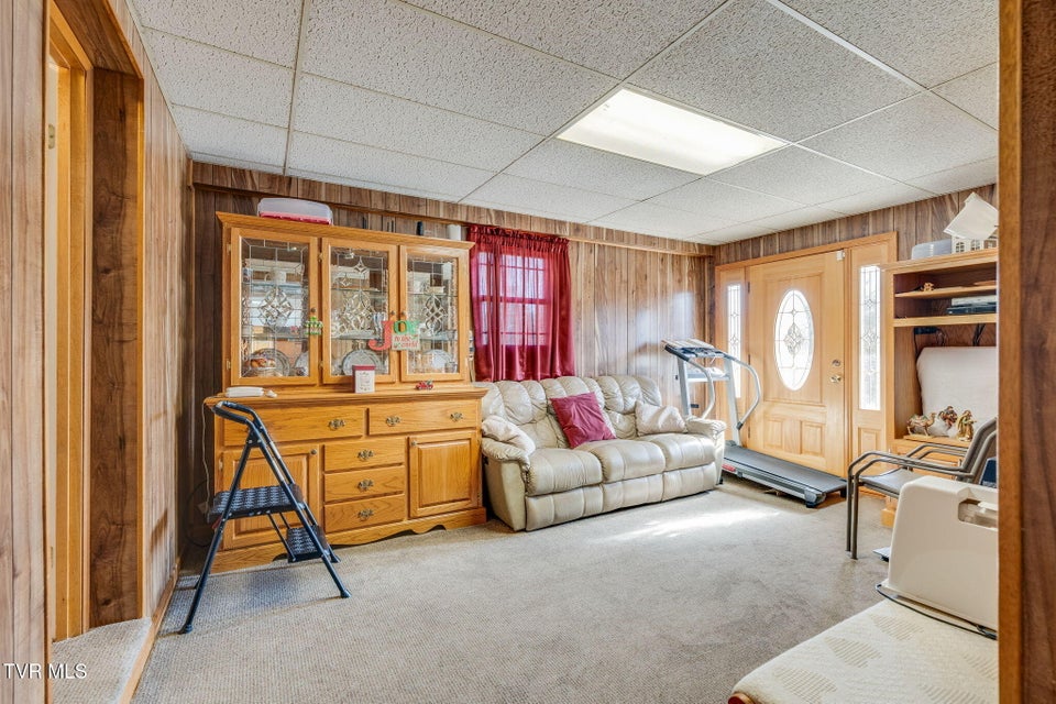 Photo #15: 186 Ridgewood Drive 