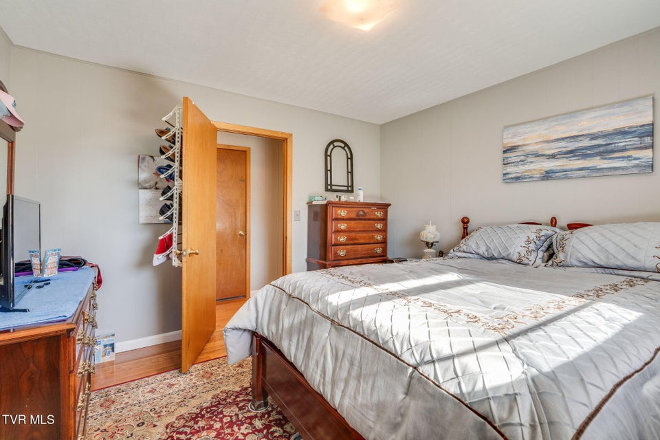 Photo #24: 186 Ridgewood Drive 