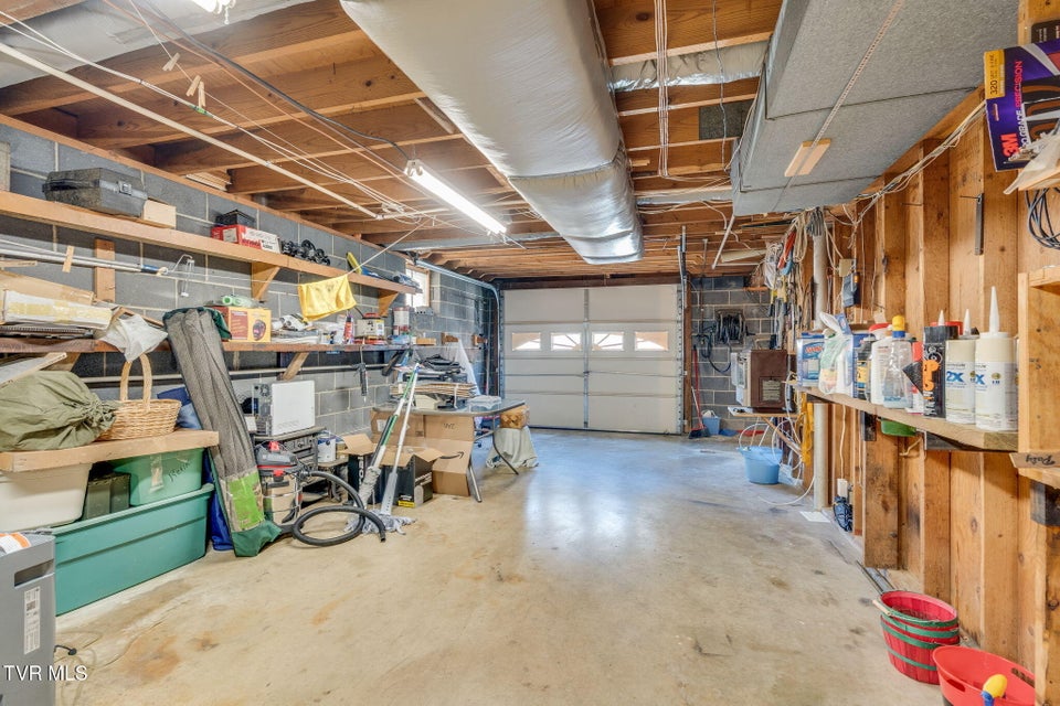 Photo #32: 186 Ridgewood Drive 