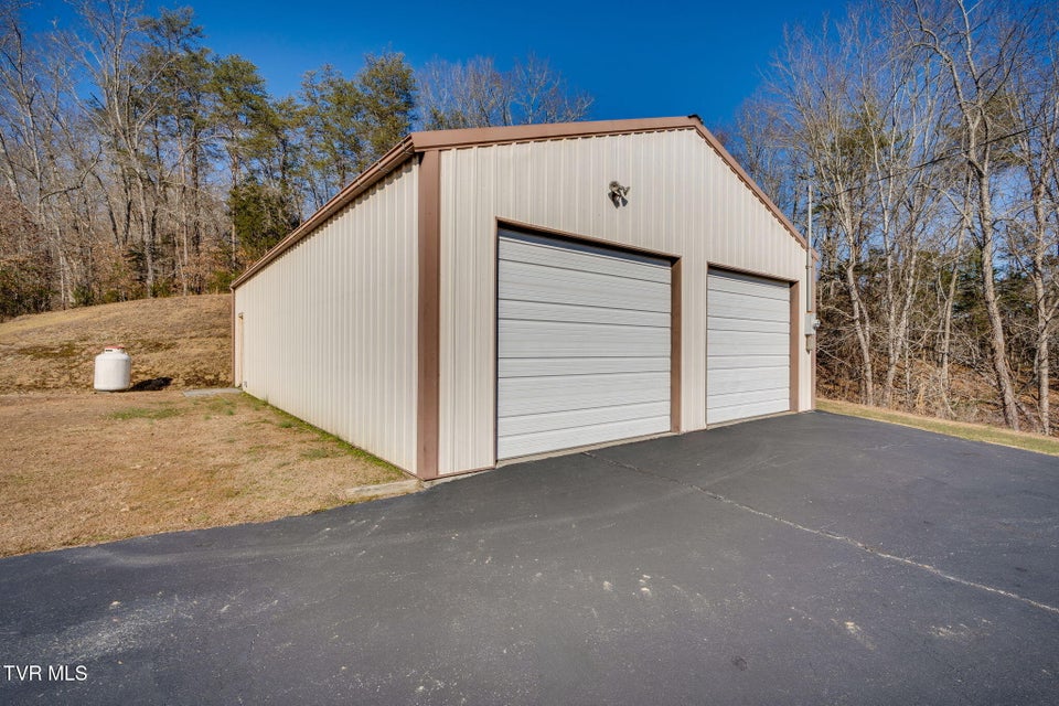 Photo #38: 186 Ridgewood Drive 