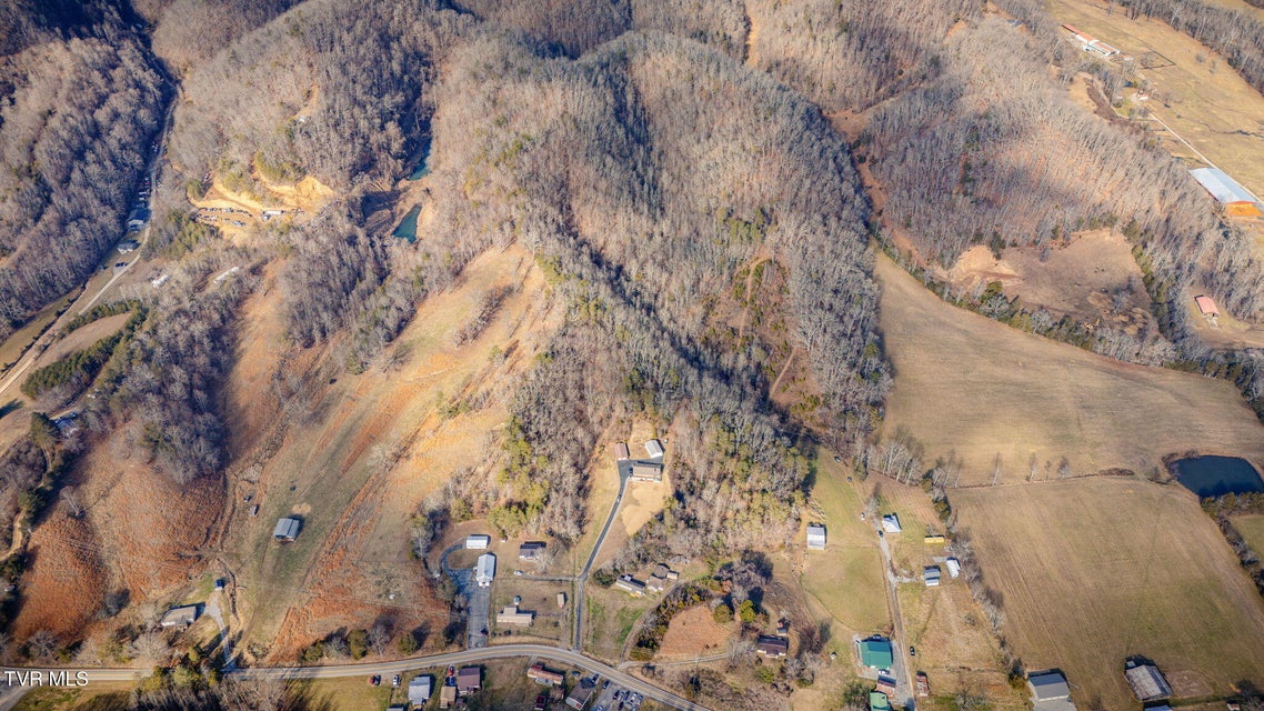 Photo #42: 186 Ridgewood Drive 