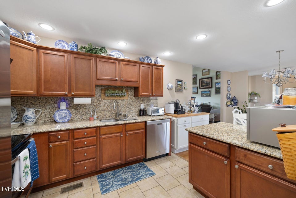 Photo #13: 290 Telford New Victory Road