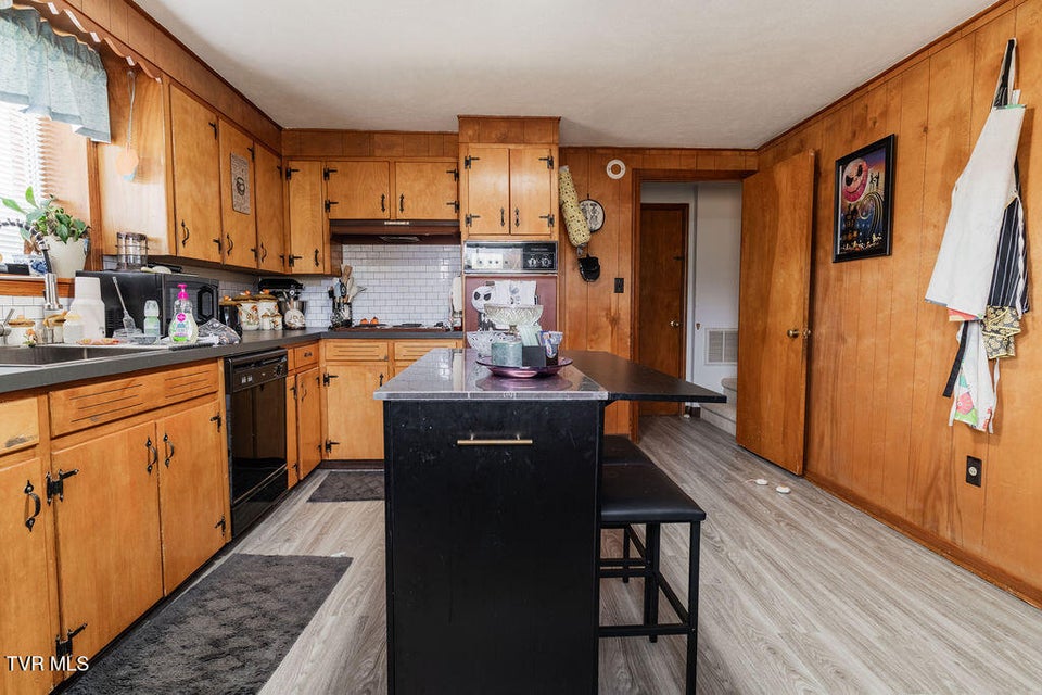 Photo #15: 574 Matson Road