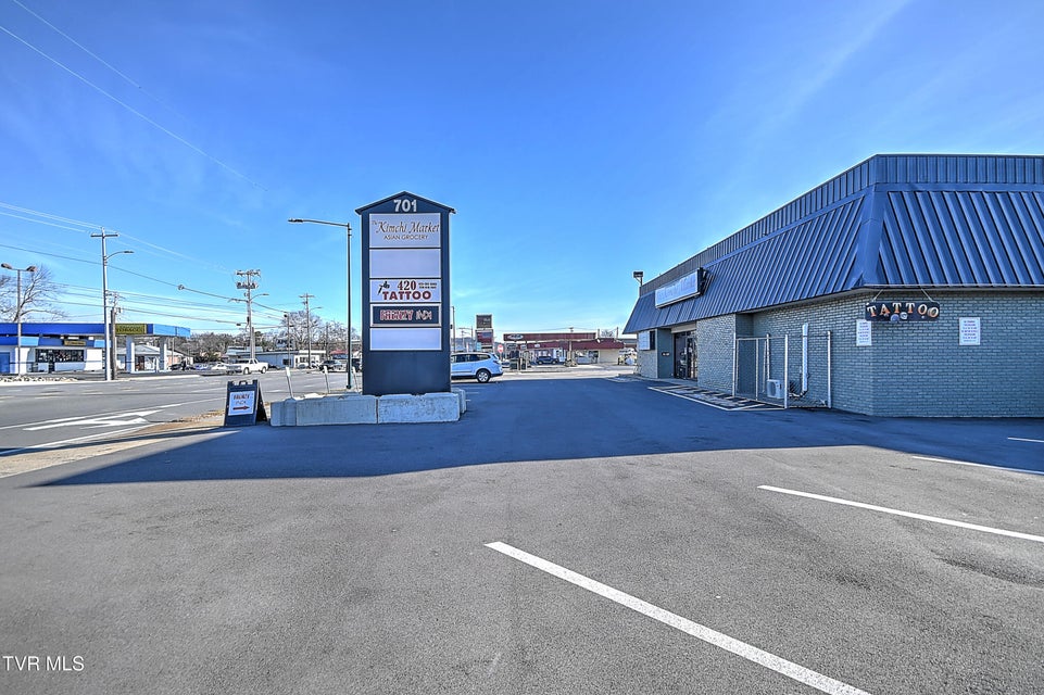 Photo #72: 701 Market Street