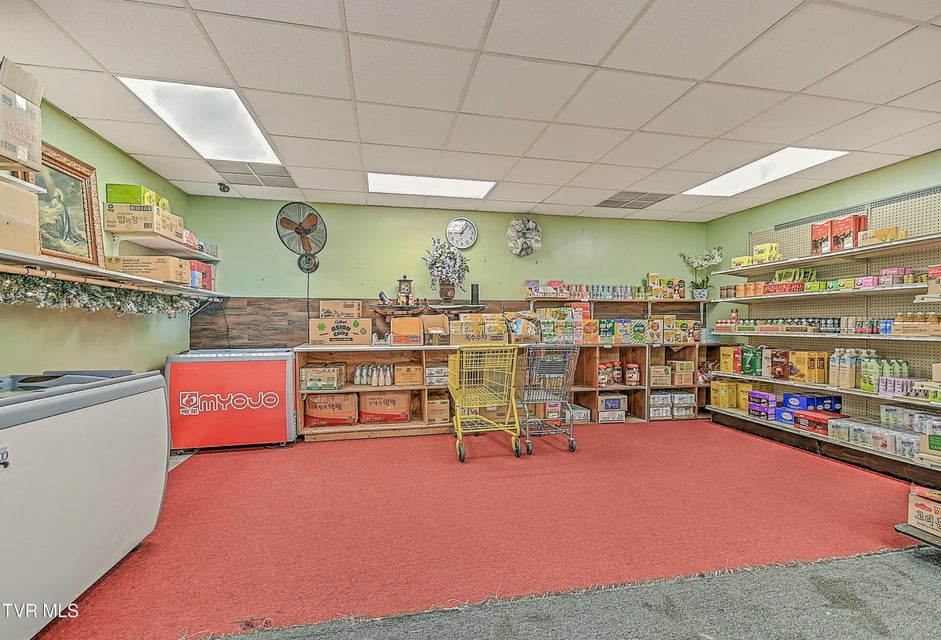 Photo #13: 701 Market Street