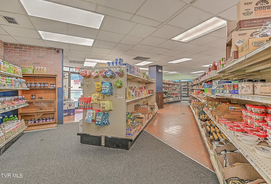 Photo #14: 701 Market Street