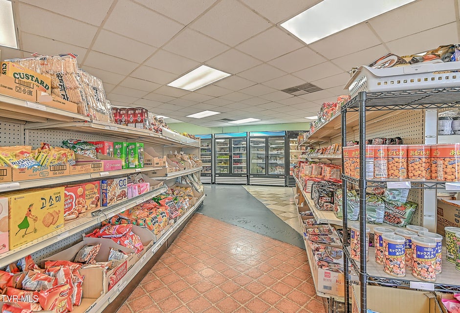 Photo #16: 701 Market Street