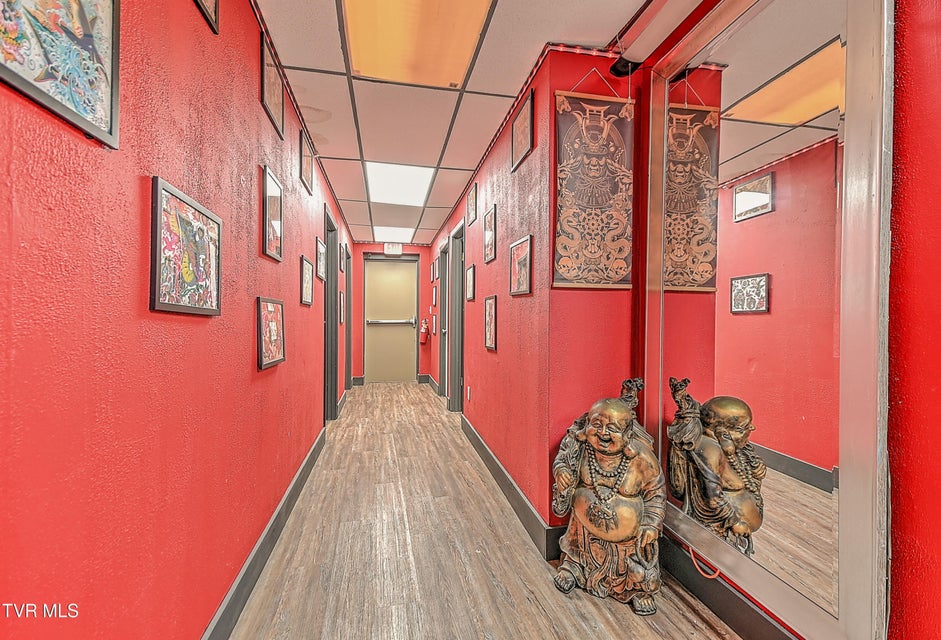 Photo #32: 701 Market Street