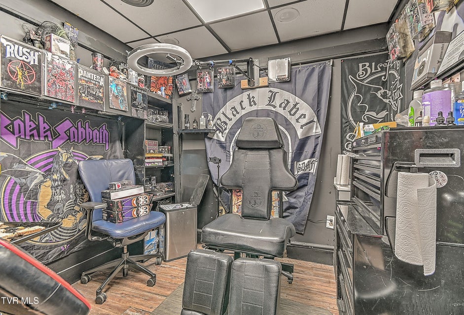 Photo #33: 701 Market Street