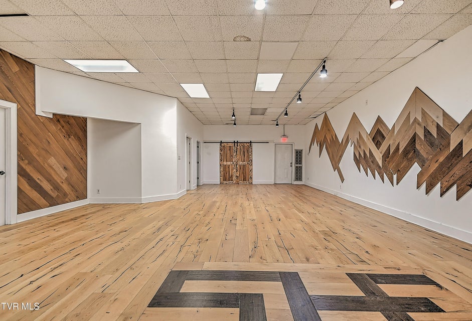 Photo #40: 701 Market Street