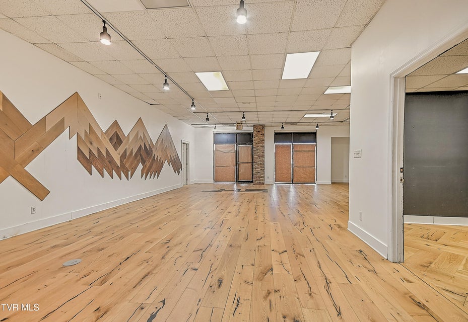 Photo #43: 701 Market Street