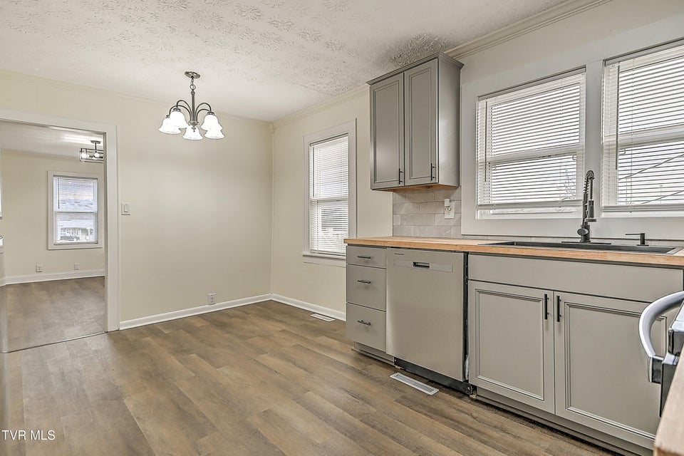 Photo #13: 612 Union Hill Street