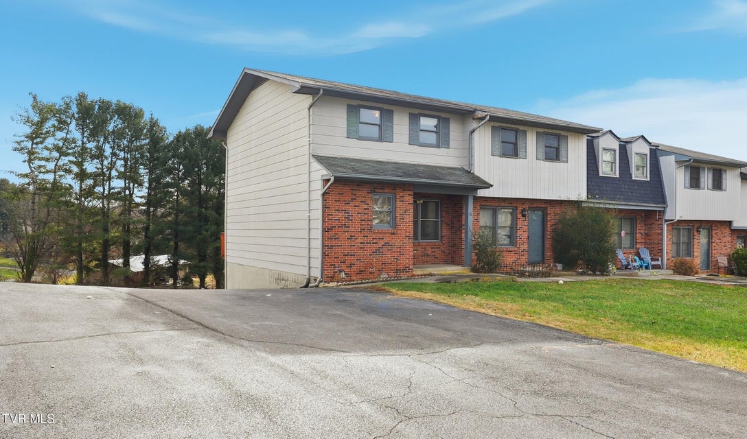 Photo #3: 161 Oakcrest Circle