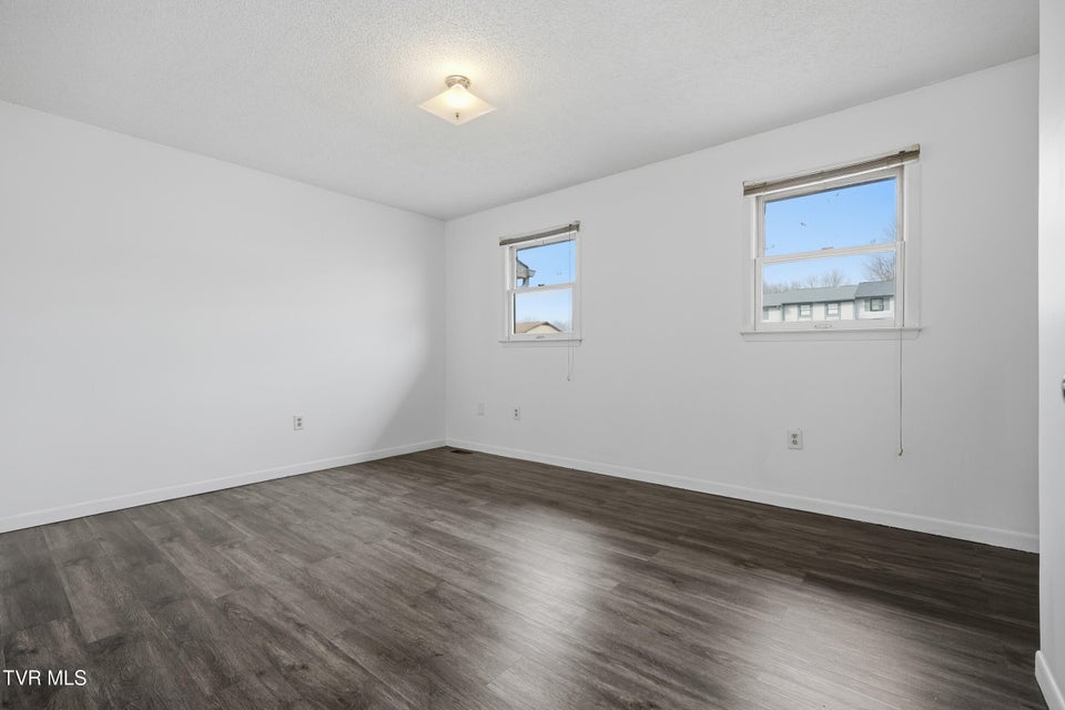 Photo #16: 161 Oakcrest Circle