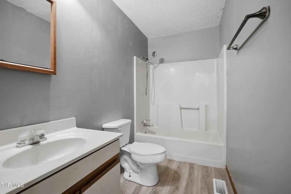 Photo #18: 161 Oakcrest Circle