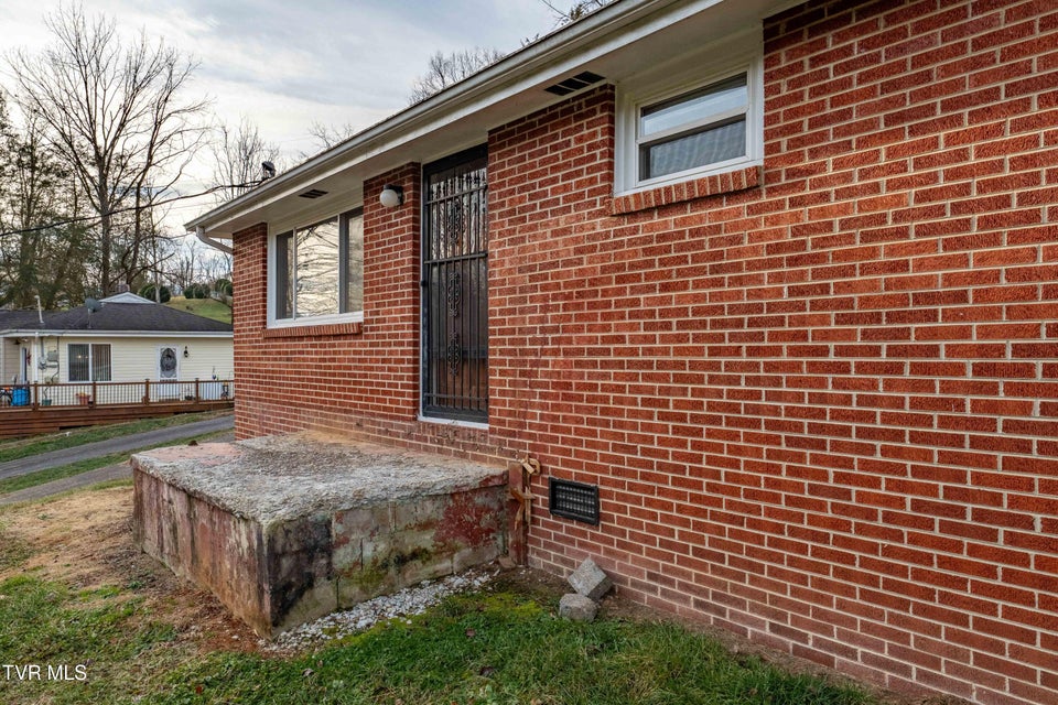 Photo #7: 722 Beidleman Creek Road