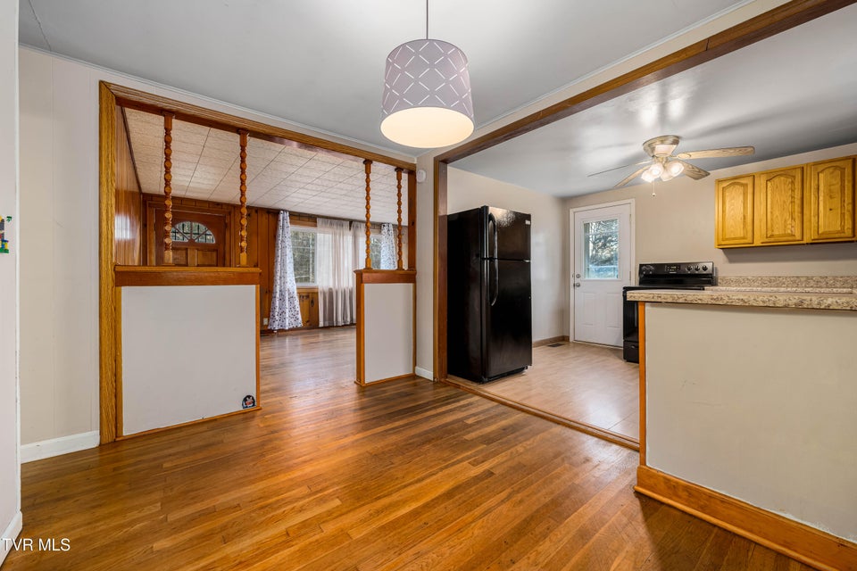 Photo #28: 722 Beidleman Creek Road