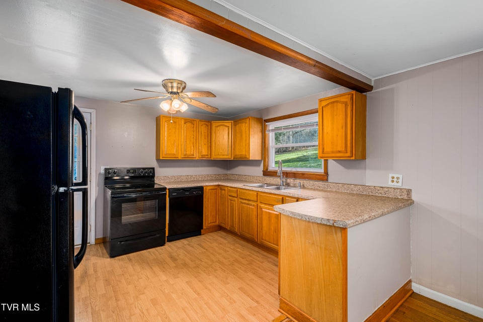 Photo #29: 722 Beidleman Creek Road