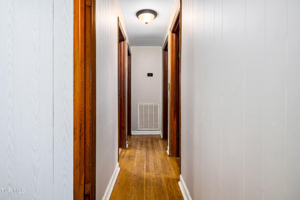 Photo #33: 722 Beidleman Creek Road