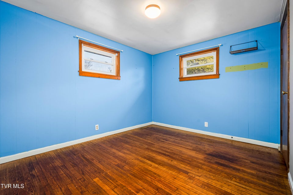 Photo #37: 722 Beidleman Creek Road