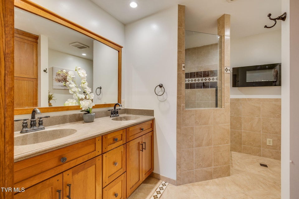 Photo #24: 355 Huckleberry Road