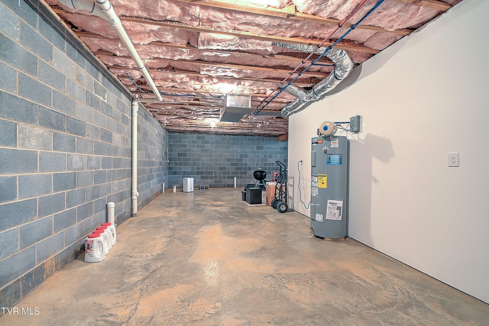 Photo #32: 128 Willshire Drive