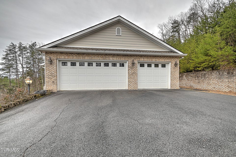 Photo #34: 128 Willshire Drive