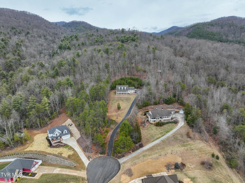 Photo #37: 128 Willshire Drive