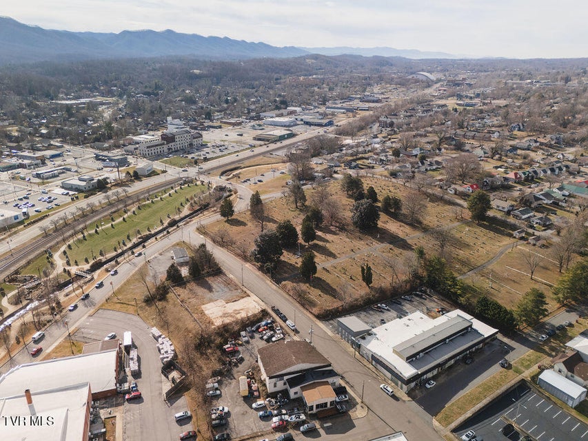 Photo #10: 213 Boone Street