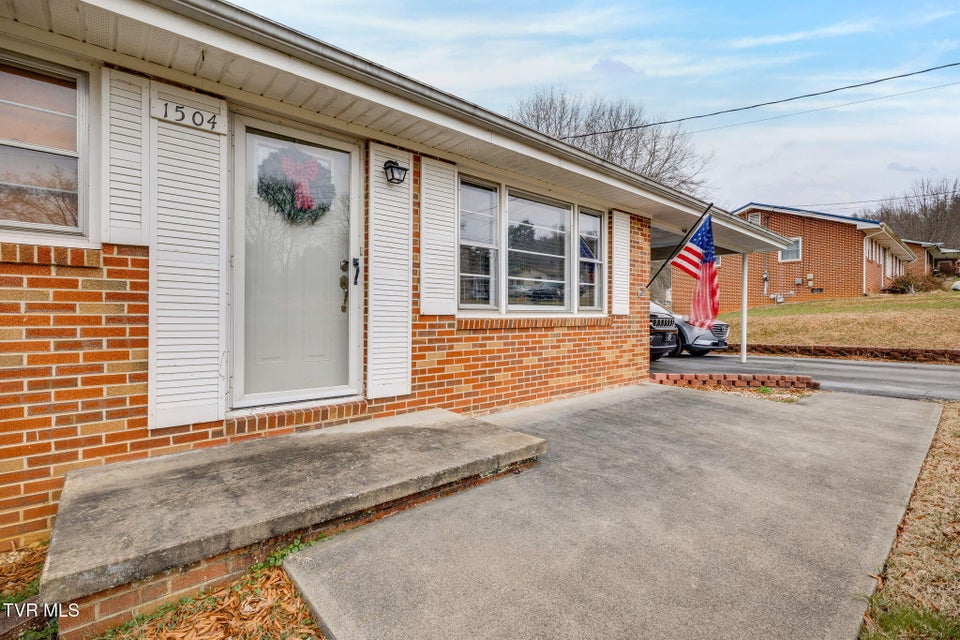 Photo #4: 1504 Squibb Drive