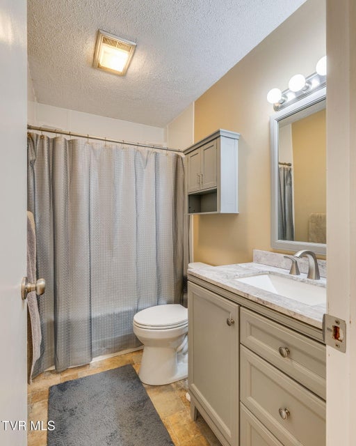 Photo #17: 1504 Squibb Drive