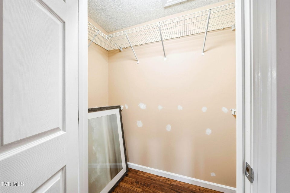 Photo #21: 191 Royal Oaks Drive