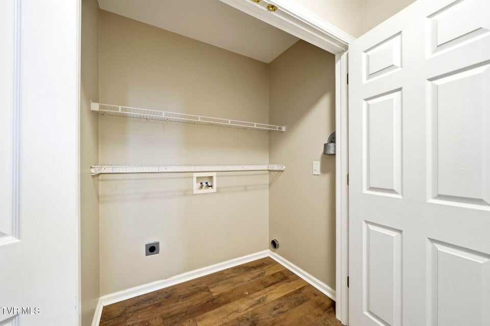 Photo #22: 191 Royal Oaks Drive