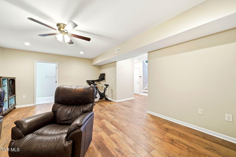 Photo #27: 191 Royal Oaks Drive