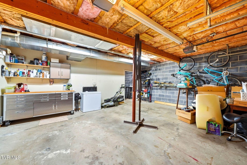 Photo #30: 191 Royal Oaks Drive