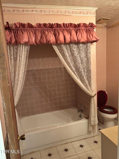 Photo #14: 358 Wagon Trail